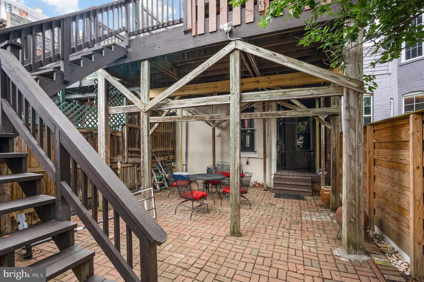 912 7TH ST NE, WASHINGTON, District Of Columbia 20002, 3 Bedrooms Bedrooms, ,1 BathroomBathrooms,Residential,For sale,912 7TH ST NE,DCDC2206582 MLS # DCDC2206582
