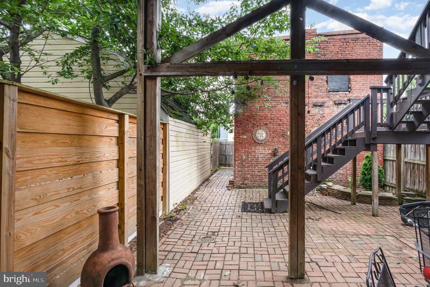 912 7TH ST NE, WASHINGTON, District Of Columbia 20002, 3 Bedrooms Bedrooms, ,1 BathroomBathrooms,Residential,For sale,912 7TH ST NE,DCDC2206582 MLS # DCDC2206582