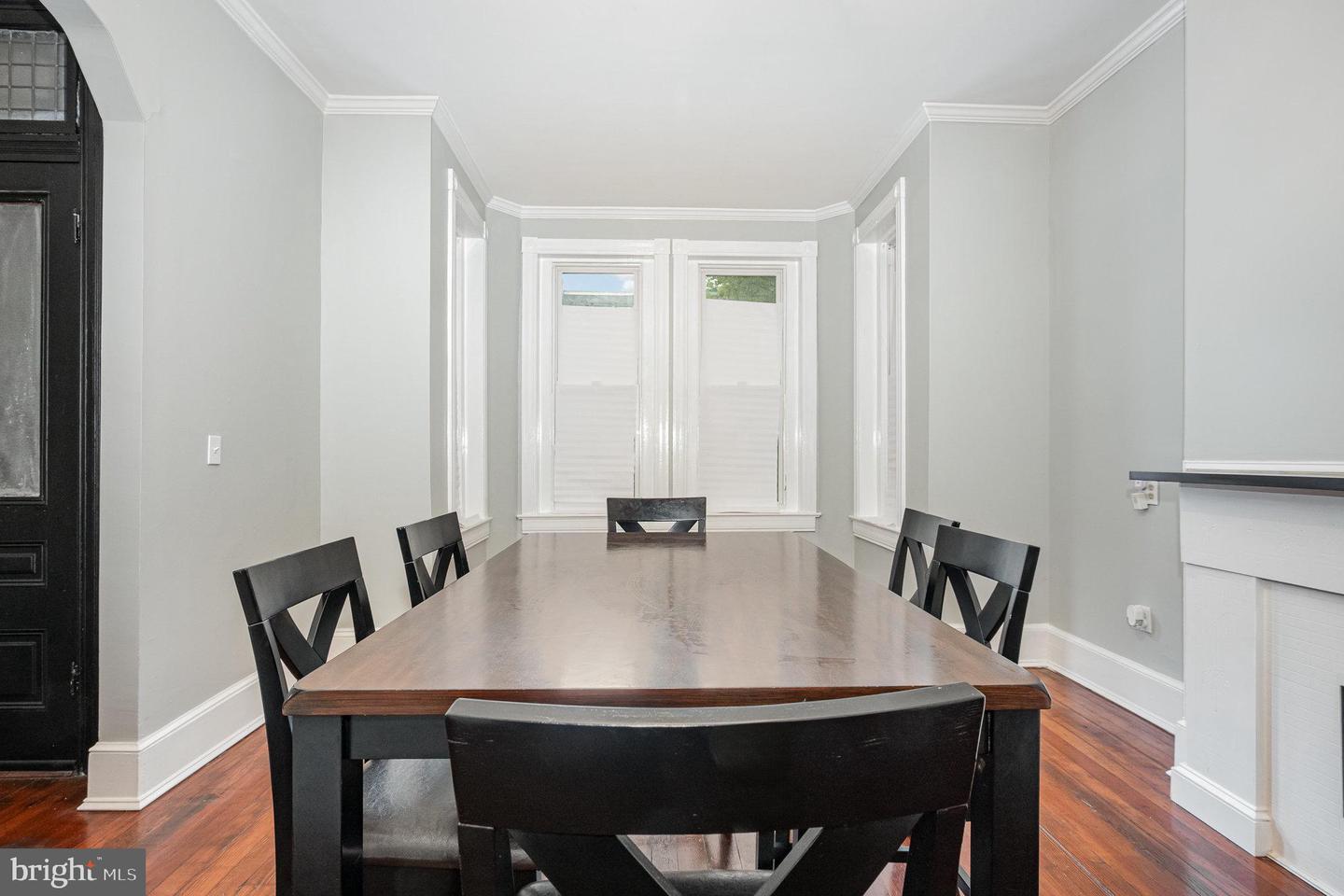912 7TH ST NE, WASHINGTON, District Of Columbia 20002, 3 Bedrooms Bedrooms, ,1 BathroomBathrooms,Residential,For sale,912 7TH ST NE,DCDC2206582 MLS # DCDC2206582