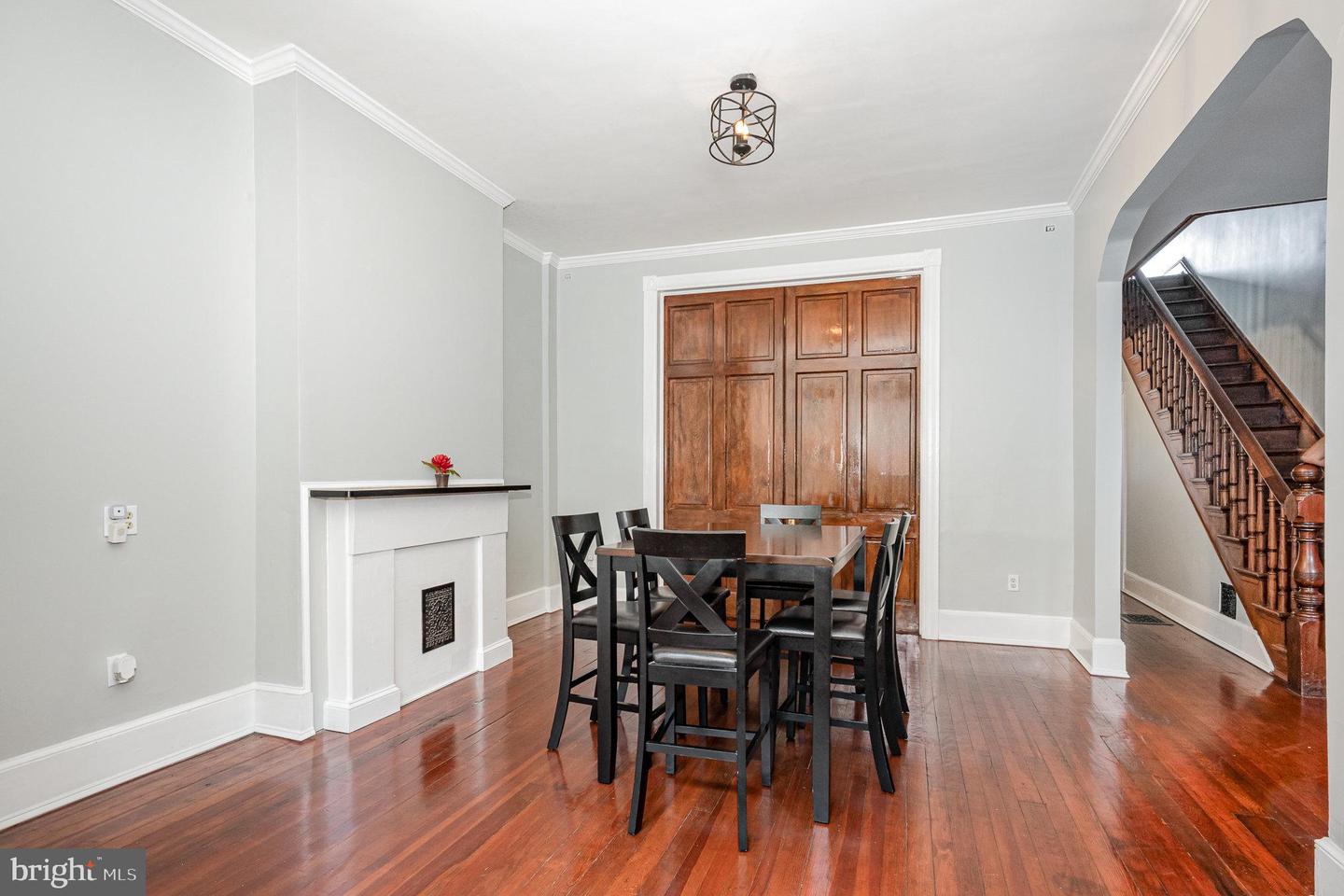 912 7TH ST NE, WASHINGTON, District Of Columbia 20002, 3 Bedrooms Bedrooms, ,1 BathroomBathrooms,Residential,For sale,912 7TH ST NE,DCDC2206582 MLS # DCDC2206582