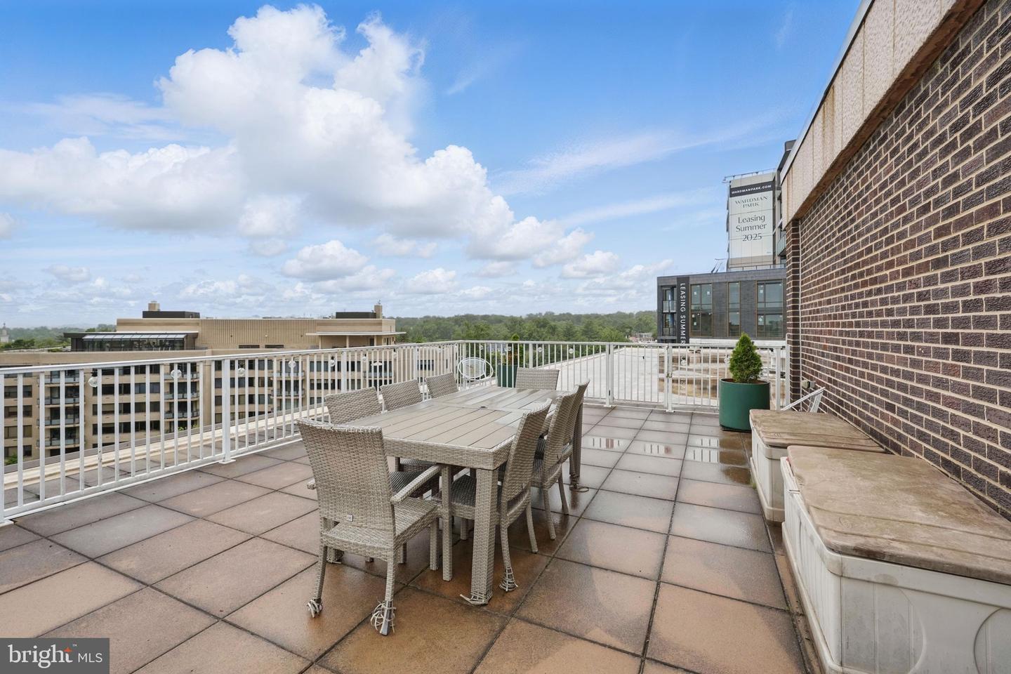 2501 CALVERT ST NW #811, WASHINGTON, District Of Columbia 20008, 1 Bedroom Bedrooms, ,1 BathroomBathrooms,Residential,For sale,2501 CALVERT ST NW #811,DCDC2206602 MLS # DCDC2206602