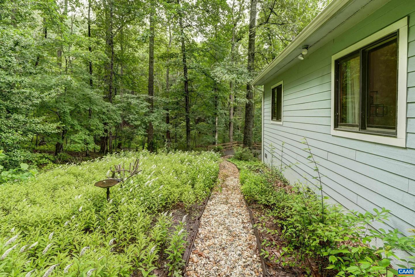 7160 BURNT MOUNTAIN RD, AFTON, Virginia 22920, 3 Bedrooms Bedrooms, ,3 BathroomsBathrooms,Residential,For sale,7160 BURNT MOUNTAIN RD,665903 MLS # 665903