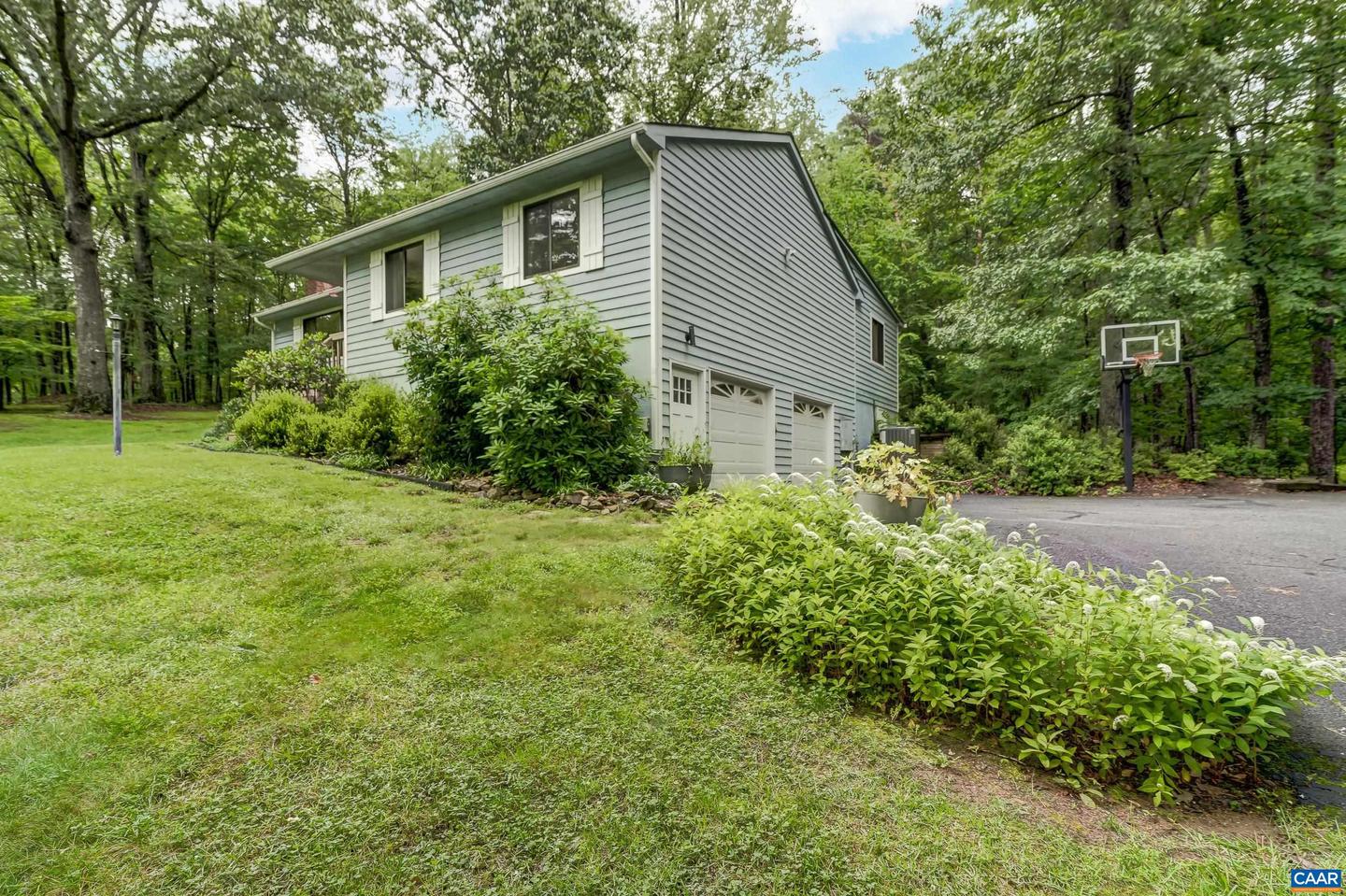7160 BURNT MOUNTAIN RD, AFTON, Virginia 22920, 3 Bedrooms Bedrooms, ,3 BathroomsBathrooms,Residential,For sale,7160 BURNT MOUNTAIN RD,665903 MLS # 665903