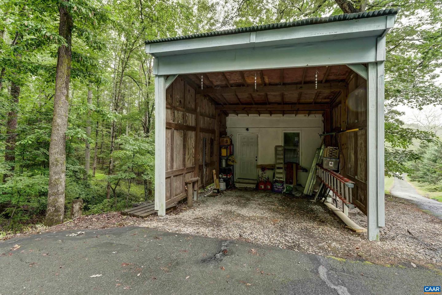 7160 BURNT MOUNTAIN RD, AFTON, Virginia 22920, 3 Bedrooms Bedrooms, ,3 BathroomsBathrooms,Residential,For sale,7160 BURNT MOUNTAIN RD,665903 MLS # 665903