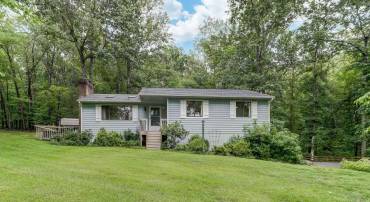 7160 BURNT MOUNTAIN RD, AFTON, Virginia 22920, 3 Bedrooms Bedrooms, ,3 BathroomsBathrooms,Residential,For sale,7160 BURNT MOUNTAIN RD,665903 MLS # 665903