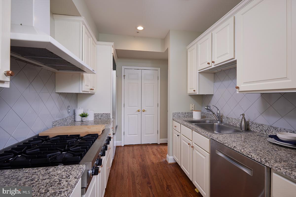 2801 CONNECTICUT AVE NW #32, WASHINGTON, District Of Columbia 20008, 3 Bedrooms Bedrooms, ,3 BathroomsBathrooms,Residential,For sale,2801 CONNECTICUT AVE NW #32,DCDC2206624 MLS # DCDC2206624