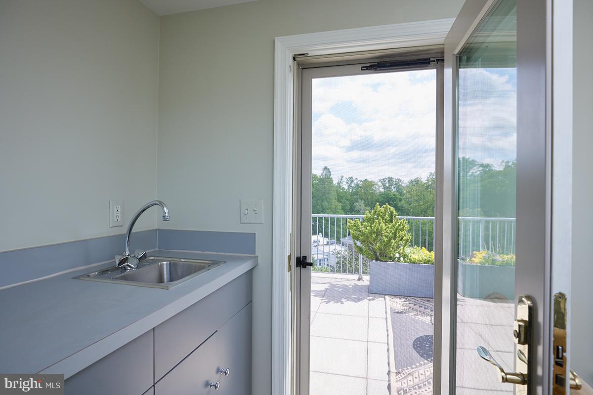 2801 CONNECTICUT AVE NW #32, WASHINGTON, District Of Columbia 20008, 3 Bedrooms Bedrooms, ,3 BathroomsBathrooms,Residential,For sale,2801 CONNECTICUT AVE NW #32,DCDC2206624 MLS # DCDC2206624