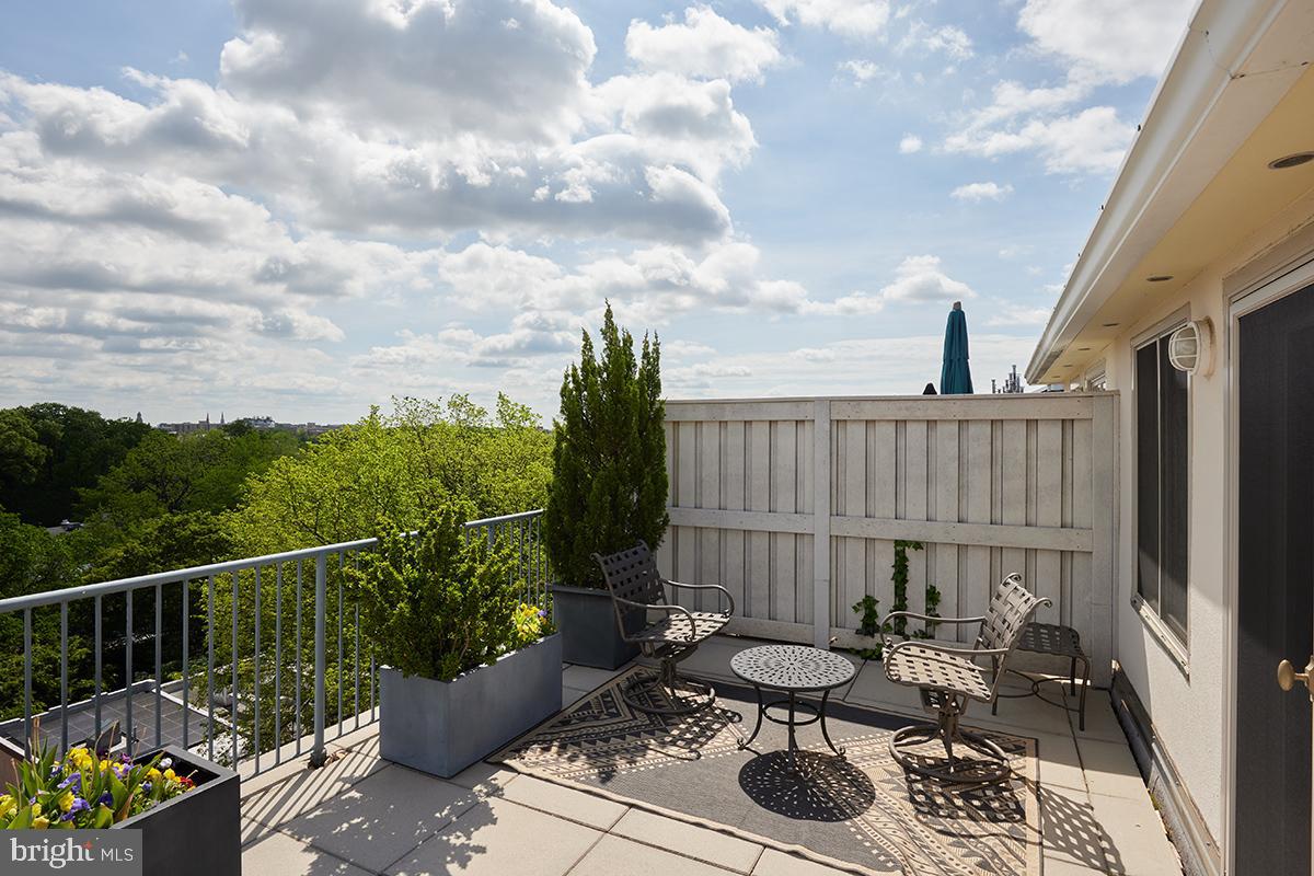 2801 CONNECTICUT AVE NW #32, WASHINGTON, District Of Columbia 20008, 3 Bedrooms Bedrooms, ,3 BathroomsBathrooms,Residential,For sale,2801 CONNECTICUT AVE NW #32,DCDC2206624 MLS # DCDC2206624