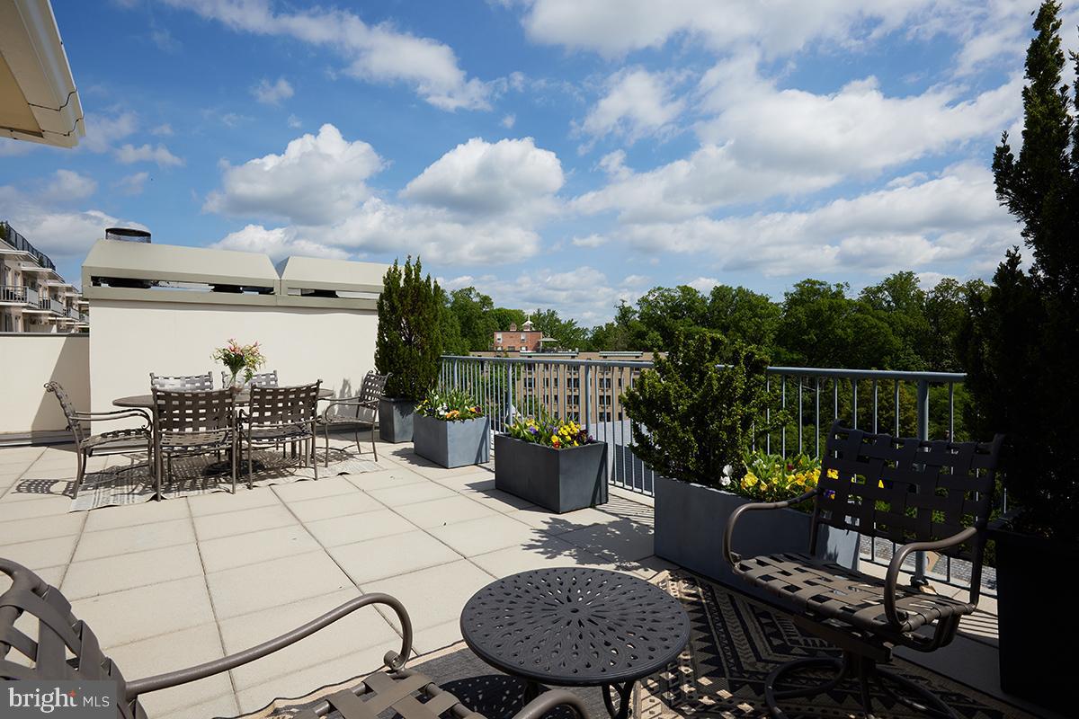 2801 CONNECTICUT AVE NW #32, WASHINGTON, District Of Columbia 20008, 3 Bedrooms Bedrooms, ,3 BathroomsBathrooms,Residential,For sale,2801 CONNECTICUT AVE NW #32,DCDC2206624 MLS # DCDC2206624