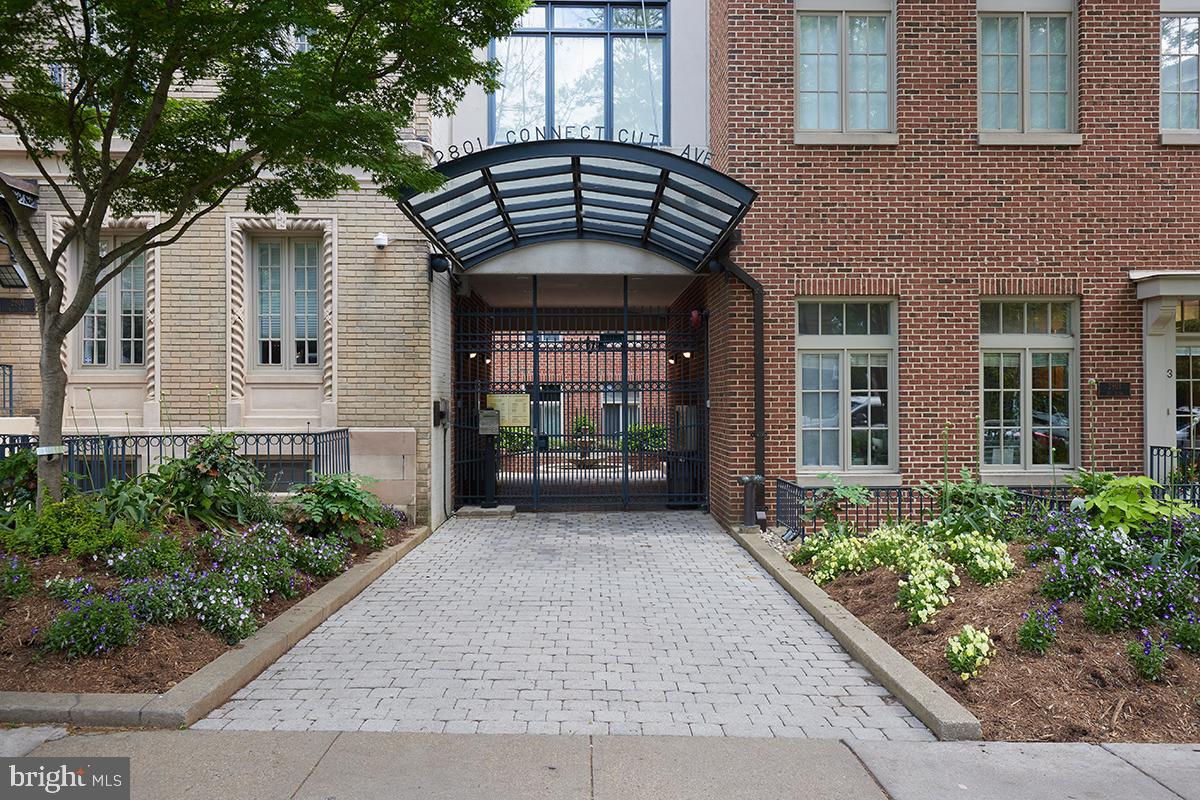2801 CONNECTICUT AVE NW #32, WASHINGTON, District Of Columbia 20008, 3 Bedrooms Bedrooms, ,3 BathroomsBathrooms,Residential,For sale,2801 CONNECTICUT AVE NW #32,DCDC2206624 MLS # DCDC2206624