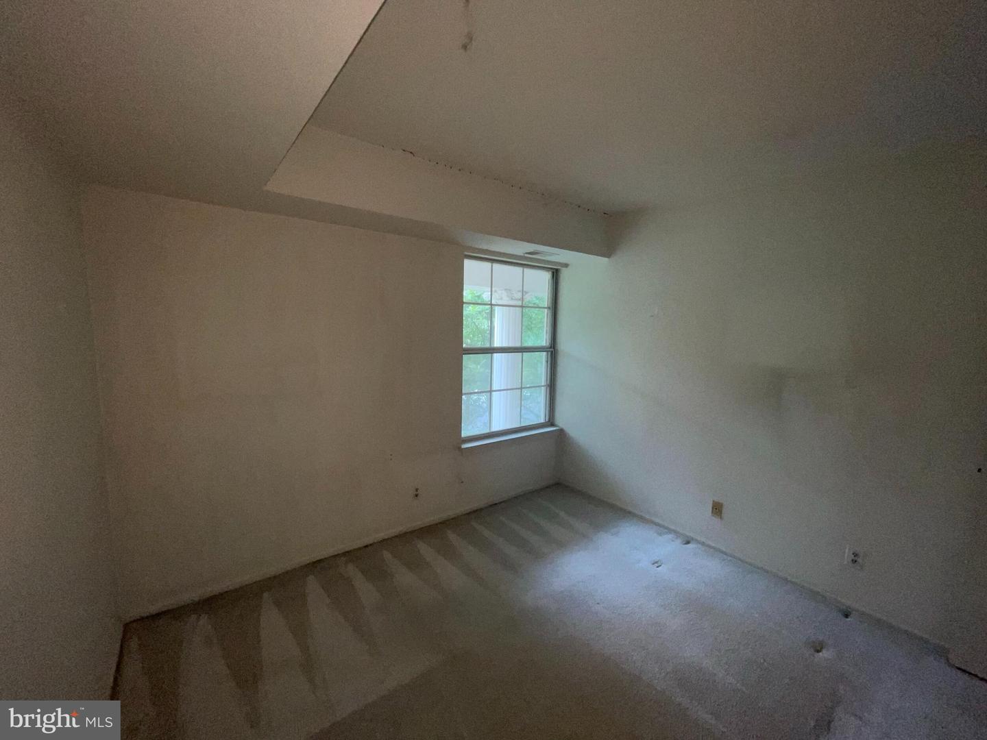 7630 PROVINCIAL DR #307, MCLEAN, Virginia 22102, 2 Bedrooms Bedrooms, ,1 BathroomBathrooms,Residential,For sale,7630 PROVINCIAL DR #307,VAFX2249114 MLS # VAFX2249114