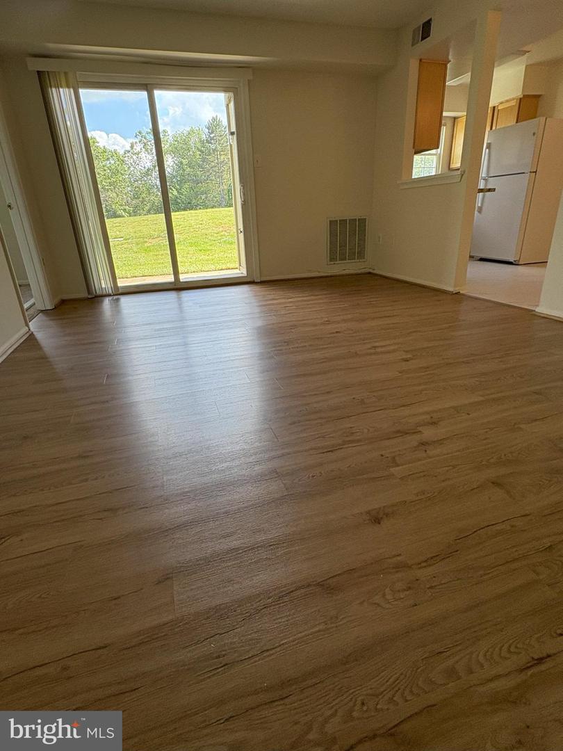 7763 NEW PROVIDENCE DR #54, FALLS CHURCH, Virginia 22042, 2 Bedrooms Bedrooms, ,1 BathroomBathrooms,Residential,For sale,7763 NEW PROVIDENCE DR #54,VAFX2249132 MLS # VAFX2249132