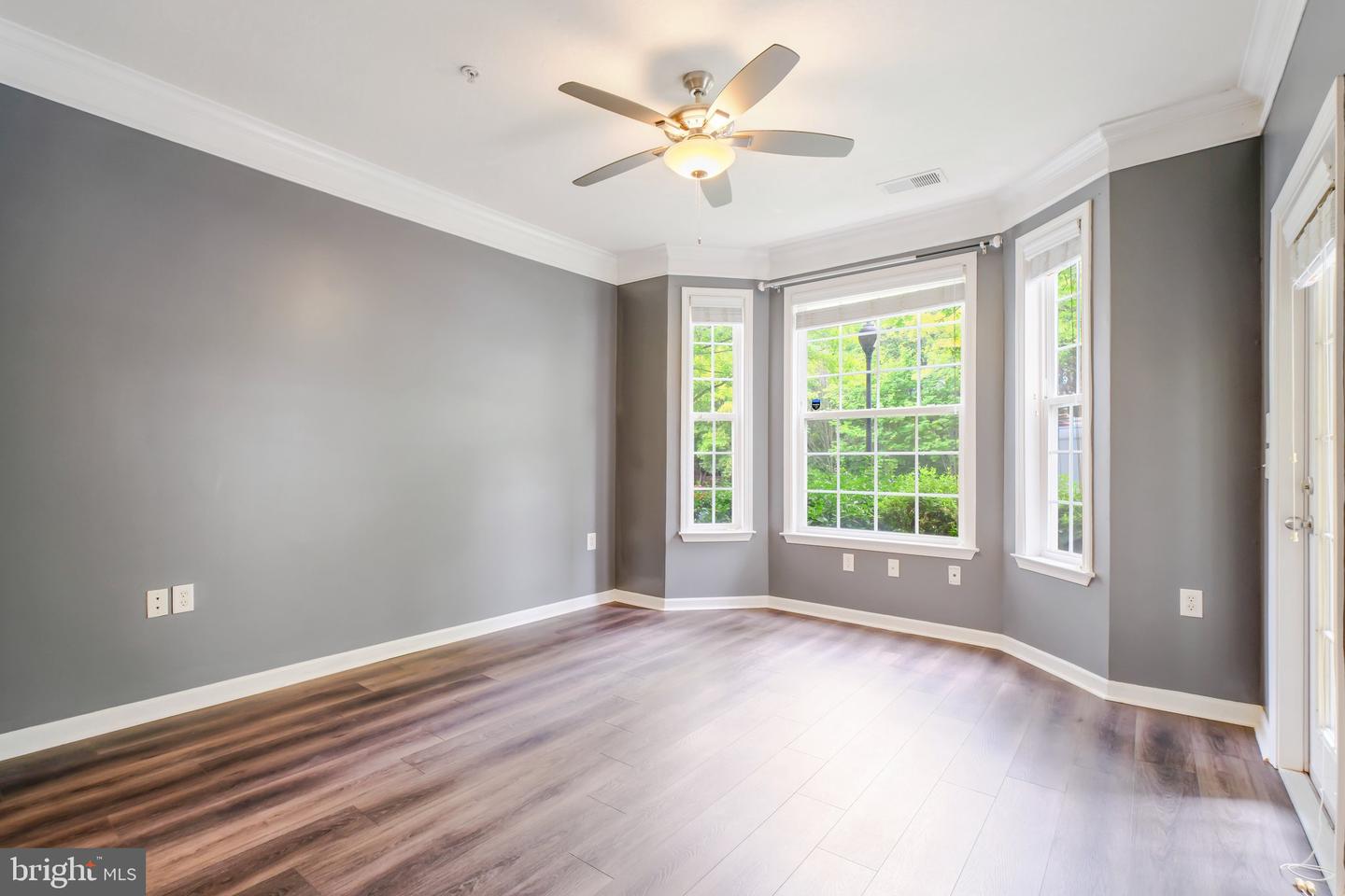 503 SUNSET VIEW TER SE #102, LEESBURG, Virginia 20175, 1 Bedroom Bedrooms, ,1 BathroomBathrooms,Residential,For sale,503 SUNSET VIEW TER SE #102,VALO2100052 MLS # VALO2100052