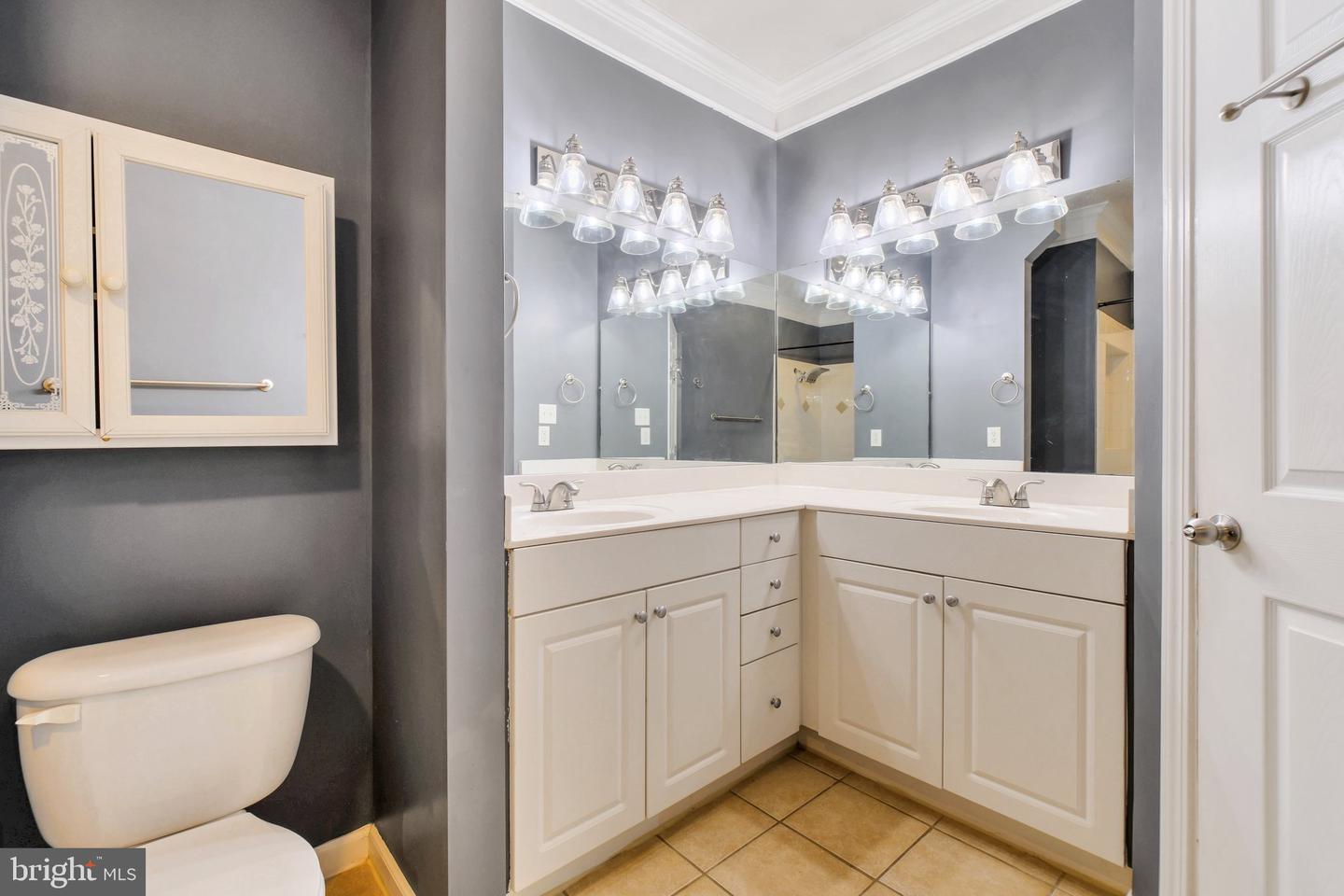 503 SUNSET VIEW TER SE #102, LEESBURG, Virginia 20175, 1 Bedroom Bedrooms, ,1 BathroomBathrooms,Residential,For sale,503 SUNSET VIEW TER SE #102,VALO2100052 MLS # VALO2100052