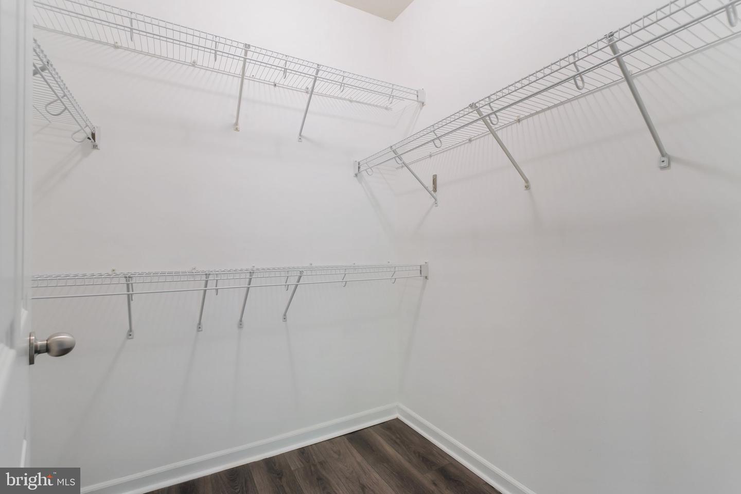 503 SUNSET VIEW TER SE #102, LEESBURG, Virginia 20175, 1 Bedroom Bedrooms, ,1 BathroomBathrooms,Residential,For sale,503 SUNSET VIEW TER SE #102,VALO2100052 MLS # VALO2100052