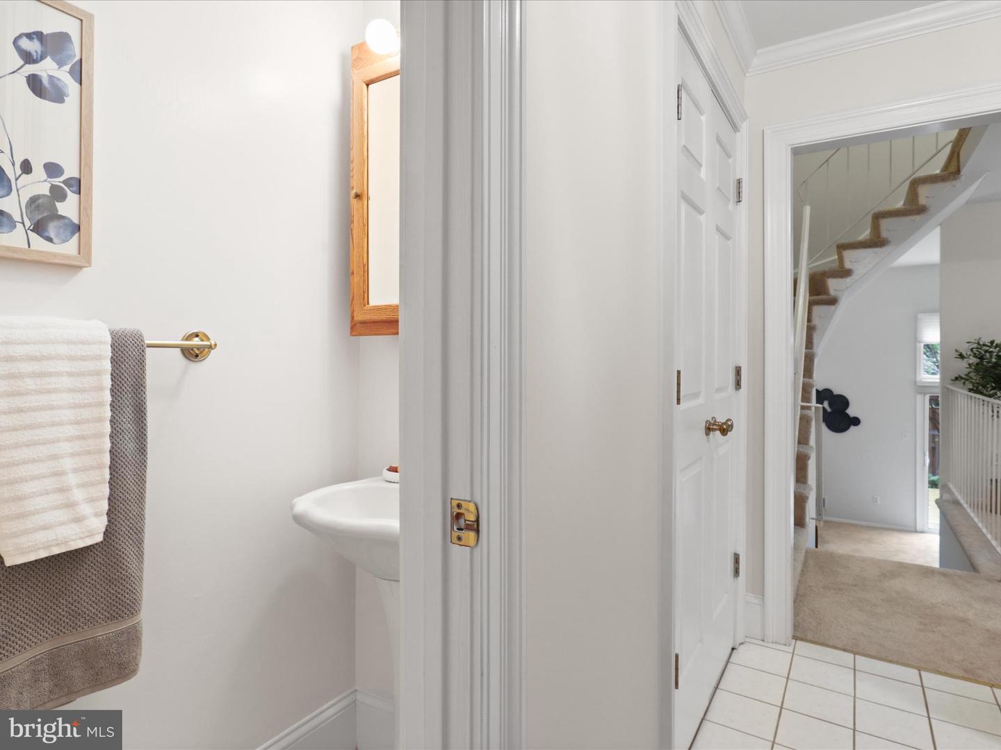 11856 SAINT TRINIANS CT, RESTON, Virginia 20191, 3 Bedrooms Bedrooms, ,2 BathroomsBathrooms,Residential,For sale,11856 SAINT TRINIANS CT,VAFX2249150 MLS # VAFX2249150