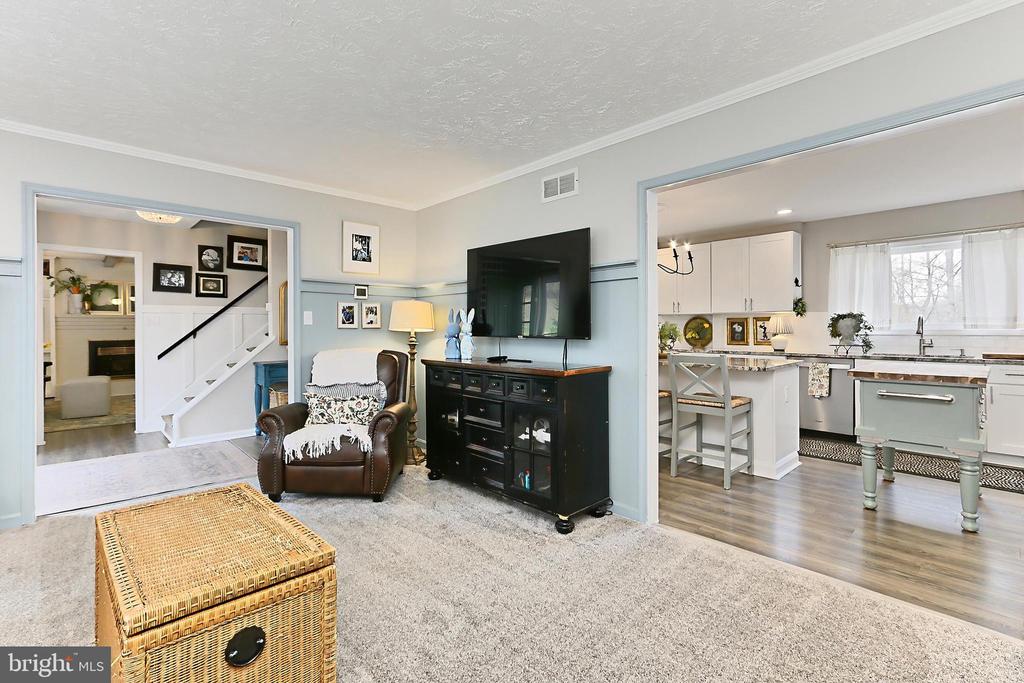 7400 POPLAR POINT LN, WARRENTON, Virginia 20186, 5 Bedrooms Bedrooms, ,4 BathroomsBathrooms,Residential,7400 POPLAR POINT LN,VAFQ2016090 MLS # VAFQ2016090