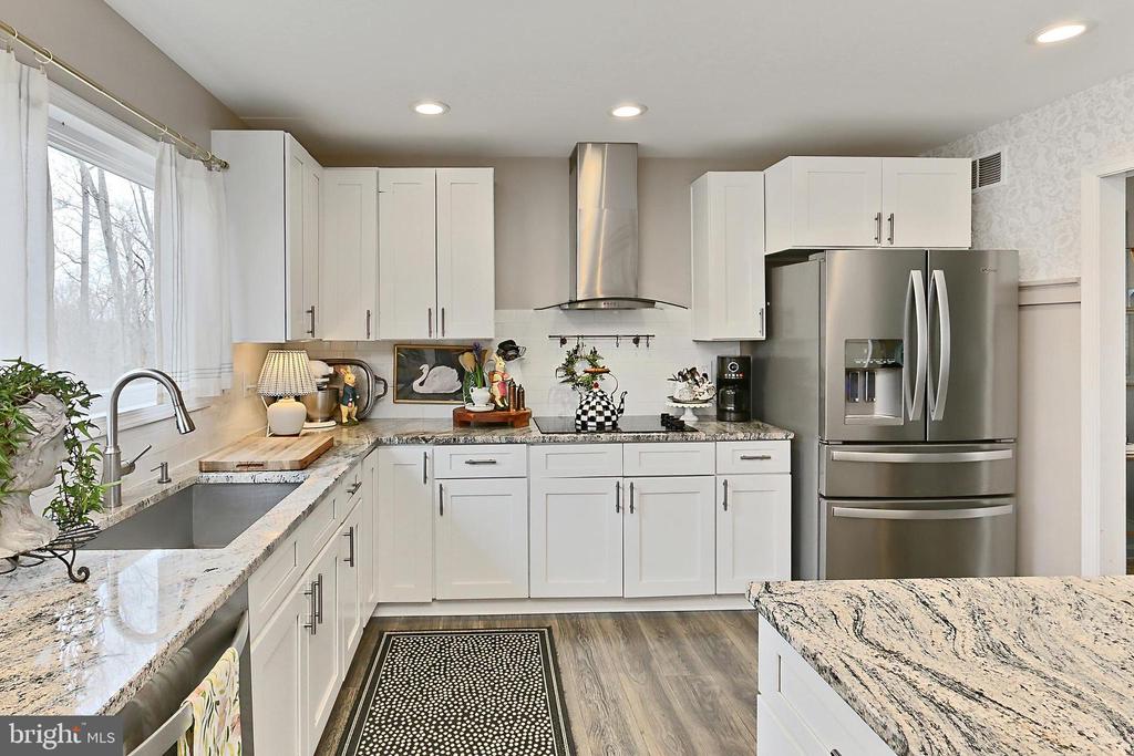 7400 POPLAR POINT LN, WARRENTON, Virginia 20186, 5 Bedrooms Bedrooms, ,4 BathroomsBathrooms,Residential,7400 POPLAR POINT LN,VAFQ2016090 MLS # VAFQ2016090