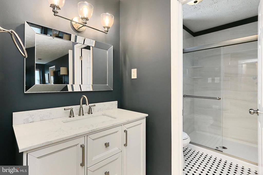 7400 POPLAR POINT LN, WARRENTON, Virginia 20186, 5 Bedrooms Bedrooms, ,4 BathroomsBathrooms,Residential,7400 POPLAR POINT LN,VAFQ2016090 MLS # VAFQ2016090
