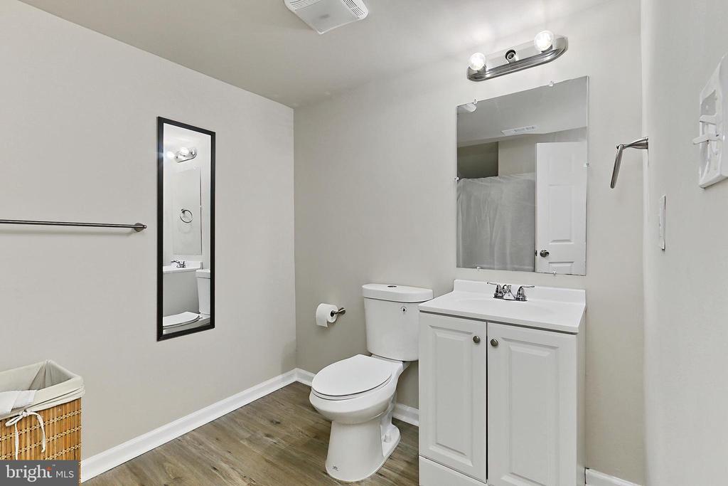 7400 POPLAR POINT LN, WARRENTON, Virginia 20186, 5 Bedrooms Bedrooms, ,4 BathroomsBathrooms,Residential,7400 POPLAR POINT LN,VAFQ2016090 MLS # VAFQ2016090