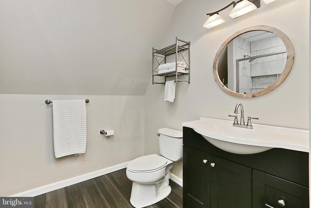 7400 POPLAR POINT LN, WARRENTON, Virginia 20186, 5 Bedrooms Bedrooms, ,4 BathroomsBathrooms,Residential,7400 POPLAR POINT LN,VAFQ2016090 MLS # VAFQ2016090