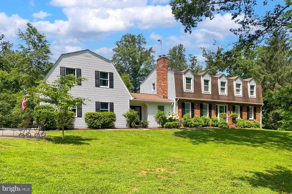 7400 POPLAR POINT LN, WARRENTON, Virginia 20186, 5 Bedrooms Bedrooms, ,4 BathroomsBathrooms,Residential,7400 POPLAR POINT LN,VAFQ2016090 MLS # VAFQ2016090