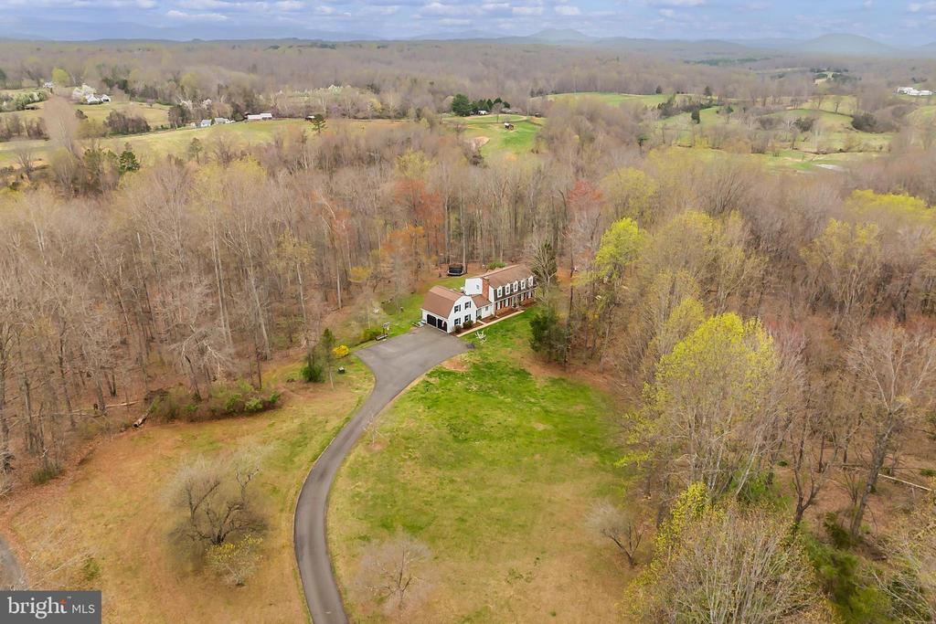 7400 POPLAR POINT LN, WARRENTON, Virginia 20186, 5 Bedrooms Bedrooms, ,4 BathroomsBathrooms,Residential,7400 POPLAR POINT LN,VAFQ2016090 MLS # VAFQ2016090