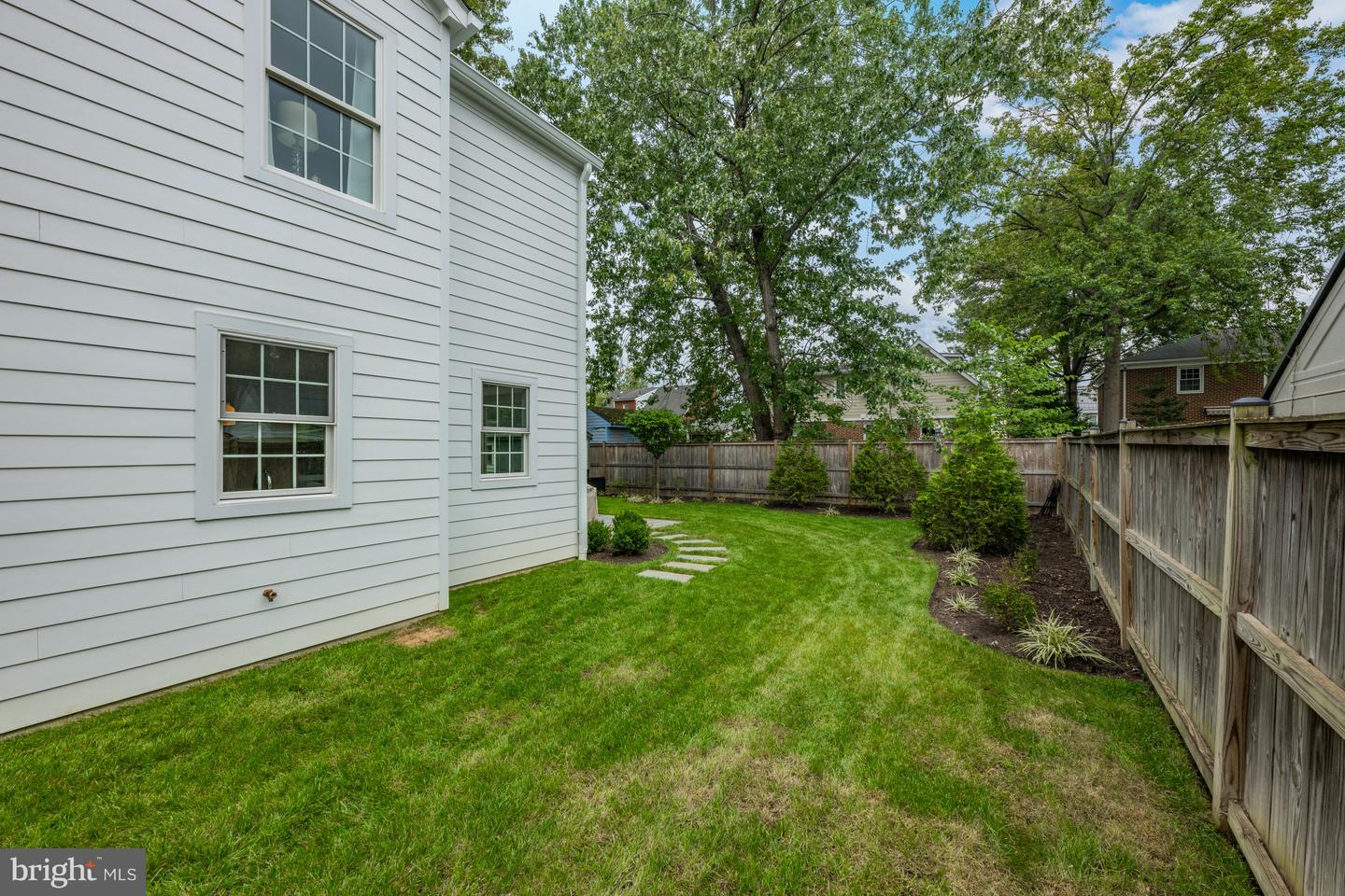 1307 CLEVELAND ST, ALEXANDRIA, Virginia 22302, 3 Bedrooms Bedrooms, ,3 BathroomsBathrooms,Residential,For sale,1307 CLEVELAND ST,VAAX2038478 MLS # VAAX2038478