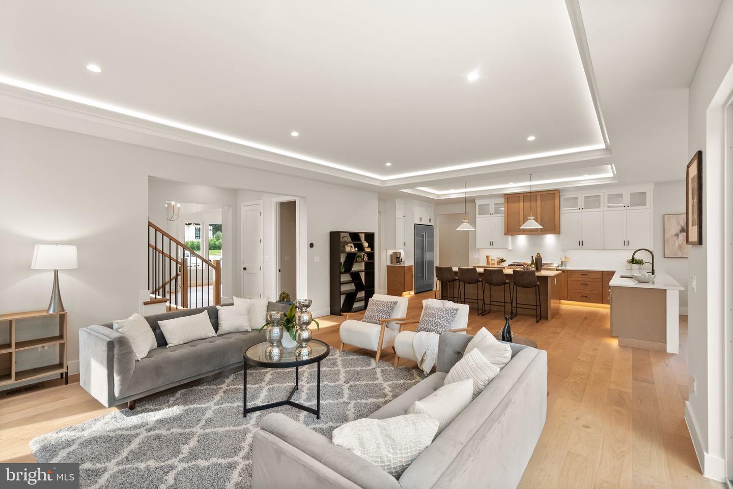 8023 LEWINSVILLE RD, MCLEAN, Virginia 22102, 6 Bedrooms Bedrooms, ,6 BathroomsBathrooms,Residential,For sale,8023 LEWINSVILLE RD,VAFX2223762 MLS # VAFX2223762