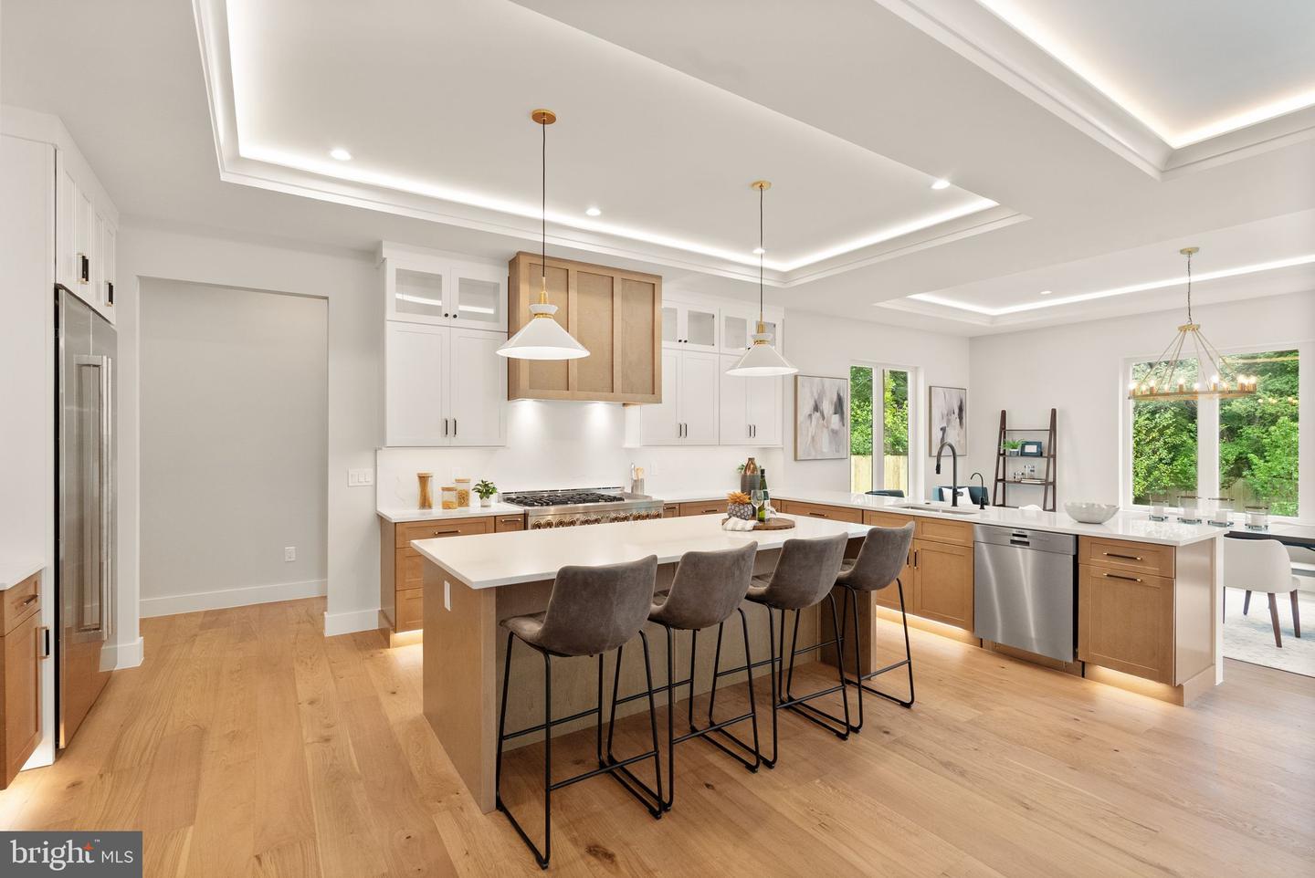 8023 LEWINSVILLE RD, MCLEAN, Virginia 22102, 6 Bedrooms Bedrooms, ,6 BathroomsBathrooms,Residential,For sale,8023 LEWINSVILLE RD,VAFX2223762 MLS # VAFX2223762