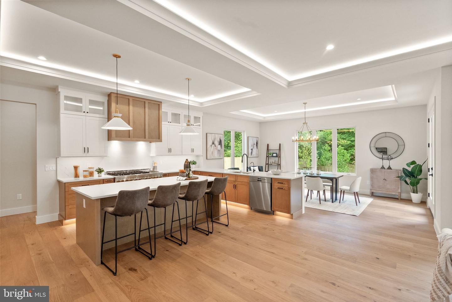 8023 LEWINSVILLE RD, MCLEAN, Virginia 22102, 6 Bedrooms Bedrooms, ,6 BathroomsBathrooms,Residential,For sale,8023 LEWINSVILLE RD,VAFX2223762 MLS # VAFX2223762