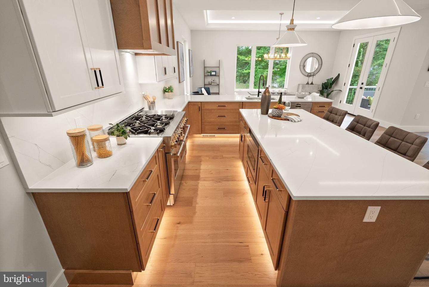 8023 LEWINSVILLE RD, MCLEAN, Virginia 22102, 6 Bedrooms Bedrooms, ,6 BathroomsBathrooms,Residential,For sale,8023 LEWINSVILLE RD,VAFX2223762 MLS # VAFX2223762