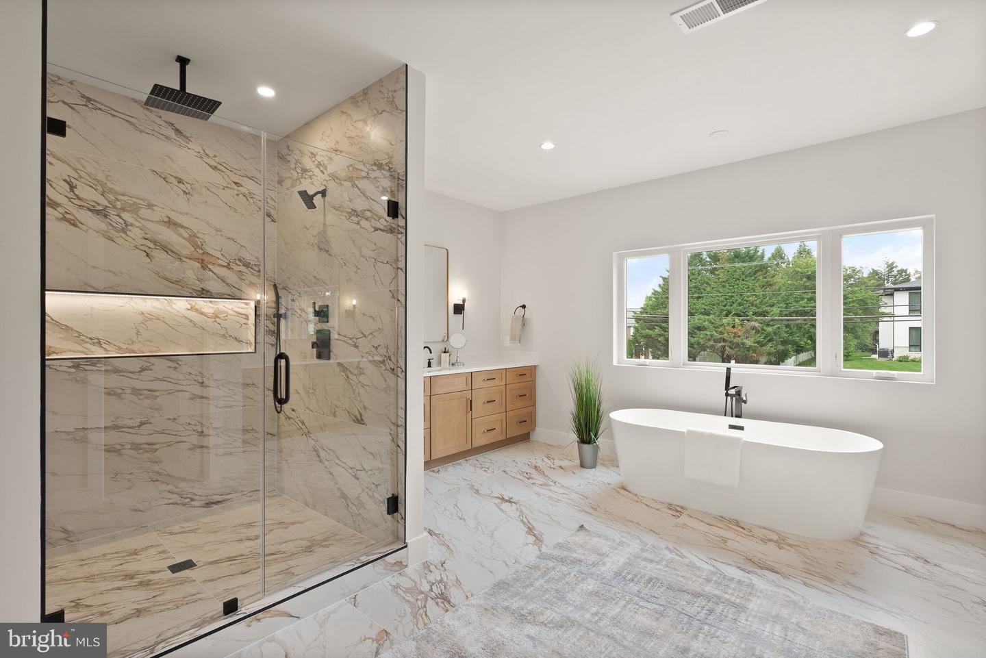 8023 LEWINSVILLE RD, MCLEAN, Virginia 22102, 6 Bedrooms Bedrooms, ,6 BathroomsBathrooms,Residential,For sale,8023 LEWINSVILLE RD,VAFX2223762 MLS # VAFX2223762