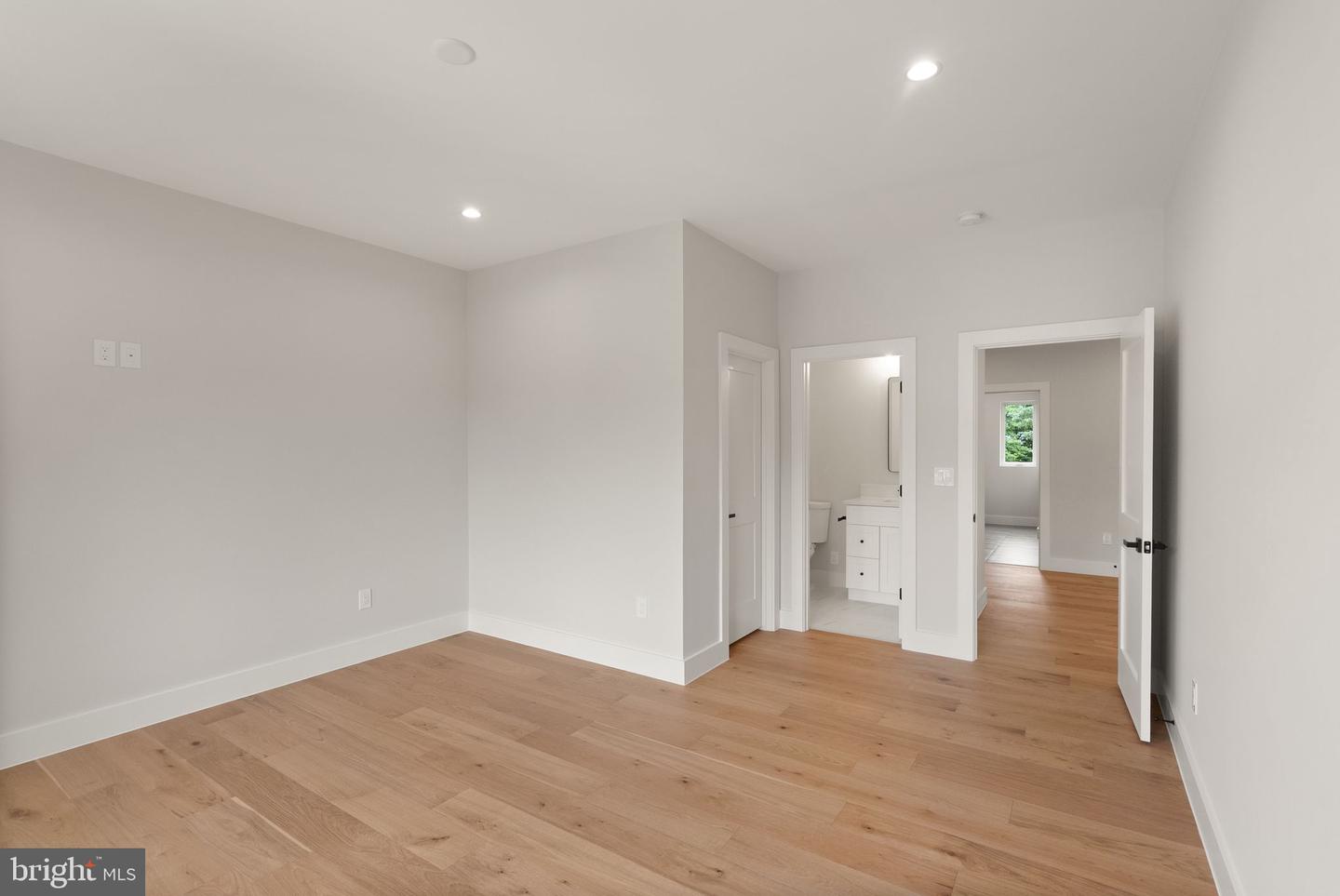 8023 LEWINSVILLE RD, MCLEAN, Virginia 22102, 6 Bedrooms Bedrooms, ,6 BathroomsBathrooms,Residential,For sale,8023 LEWINSVILLE RD,VAFX2223762 MLS # VAFX2223762