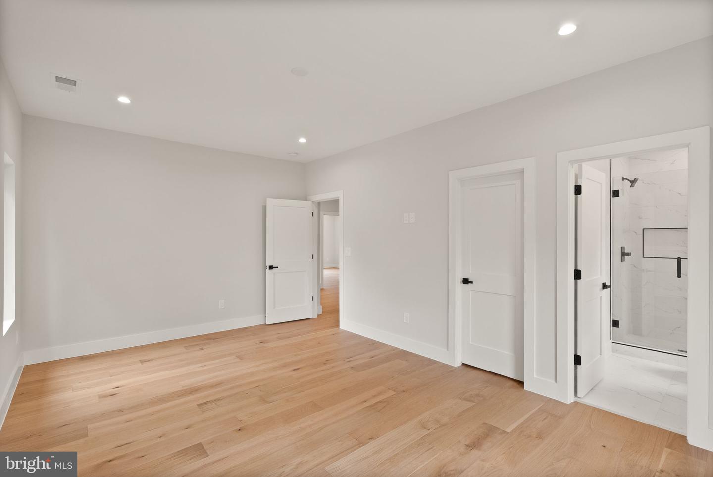 8023 LEWINSVILLE RD, MCLEAN, Virginia 22102, 6 Bedrooms Bedrooms, ,6 BathroomsBathrooms,Residential,For sale,8023 LEWINSVILLE RD,VAFX2223762 MLS # VAFX2223762