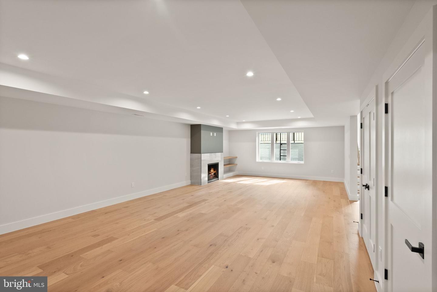8023 LEWINSVILLE RD, MCLEAN, Virginia 22102, 6 Bedrooms Bedrooms, ,6 BathroomsBathrooms,Residential,For sale,8023 LEWINSVILLE RD,VAFX2223762 MLS # VAFX2223762