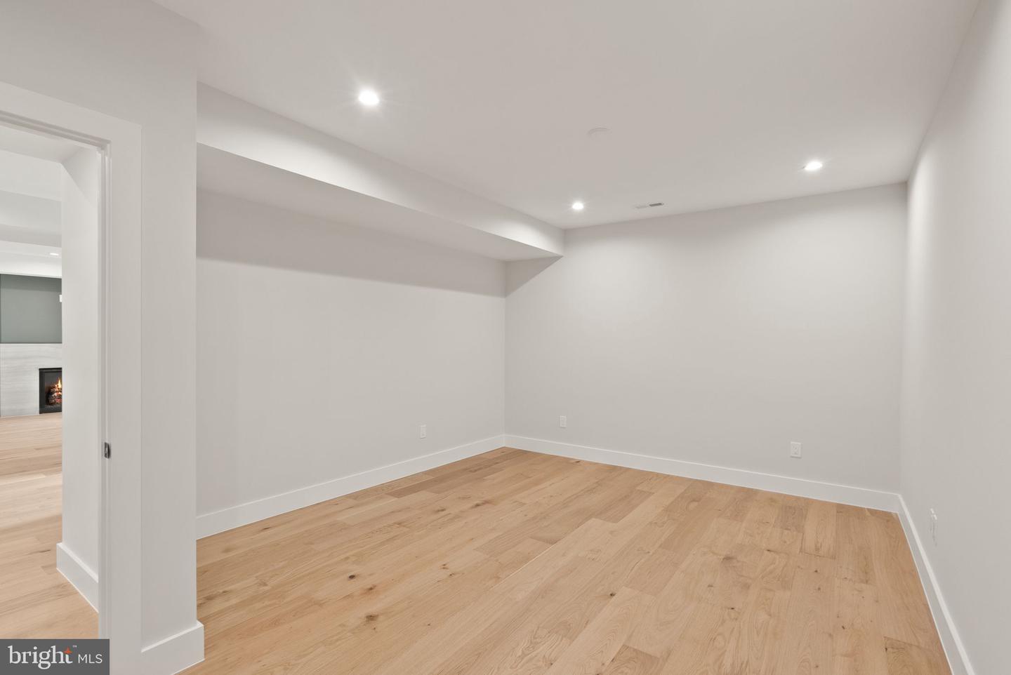 8023 LEWINSVILLE RD, MCLEAN, Virginia 22102, 6 Bedrooms Bedrooms, ,6 BathroomsBathrooms,Residential,For sale,8023 LEWINSVILLE RD,VAFX2223762 MLS # VAFX2223762