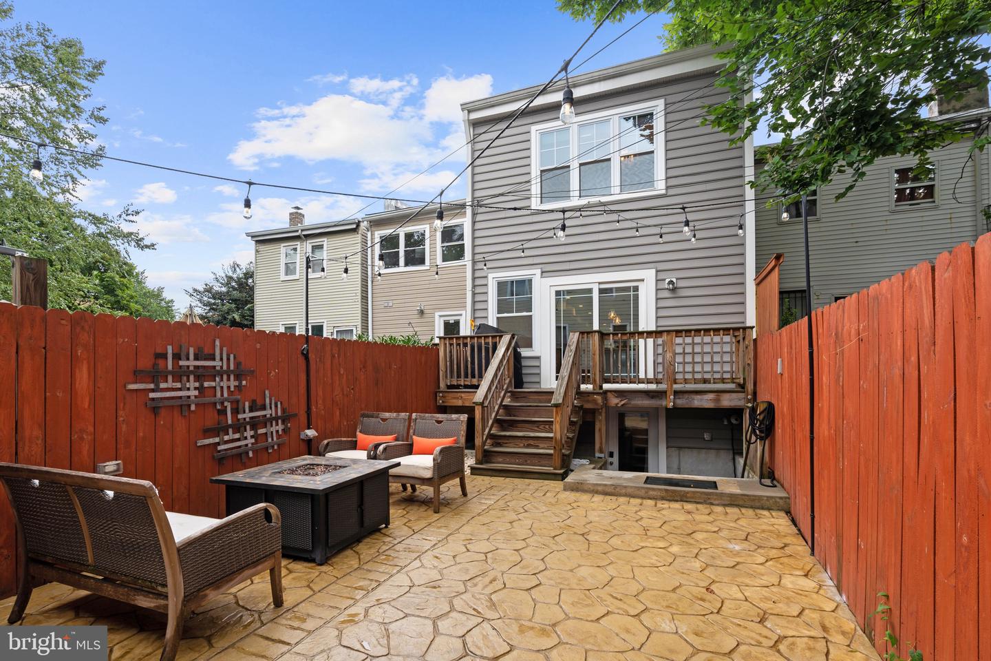 205 16TH ST SE, WASHINGTON, District Of Columbia 20003, 4 Bedrooms Bedrooms, ,3 BathroomsBathrooms,Residential,For sale,205 16TH ST SE,DCDC2191210 MLS # DCDC2191210
