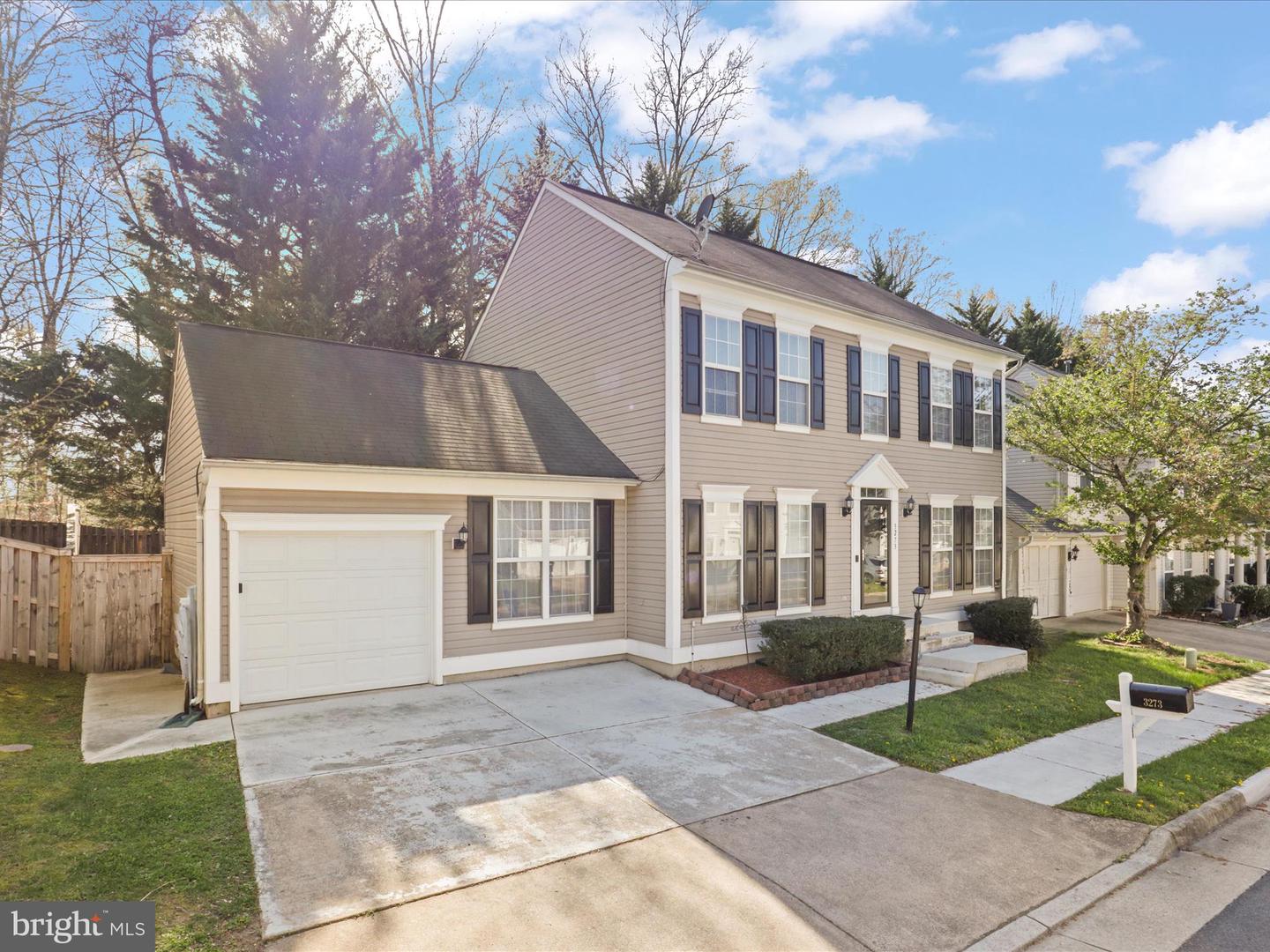 3273 MOUNTAIN LAUREL LOOP, DUMFRIES, Virginia 22026, 4 Bedrooms Bedrooms, ,3 BathroomsBathrooms,Residential,For sale,3273 MOUNTAIN LAUREL LOOP,VAPW2090334 MLS # VAPW2090334