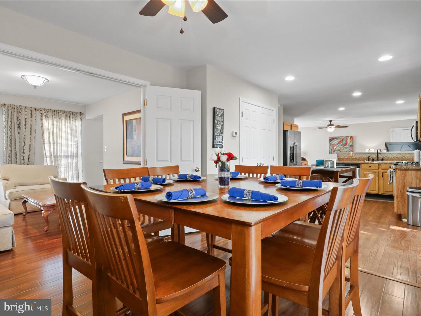 3273 MOUNTAIN LAUREL LOOP, DUMFRIES, Virginia 22026, 4 Bedrooms Bedrooms, ,3 BathroomsBathrooms,Residential,For sale,3273 MOUNTAIN LAUREL LOOP,VAPW2090334 MLS # VAPW2090334