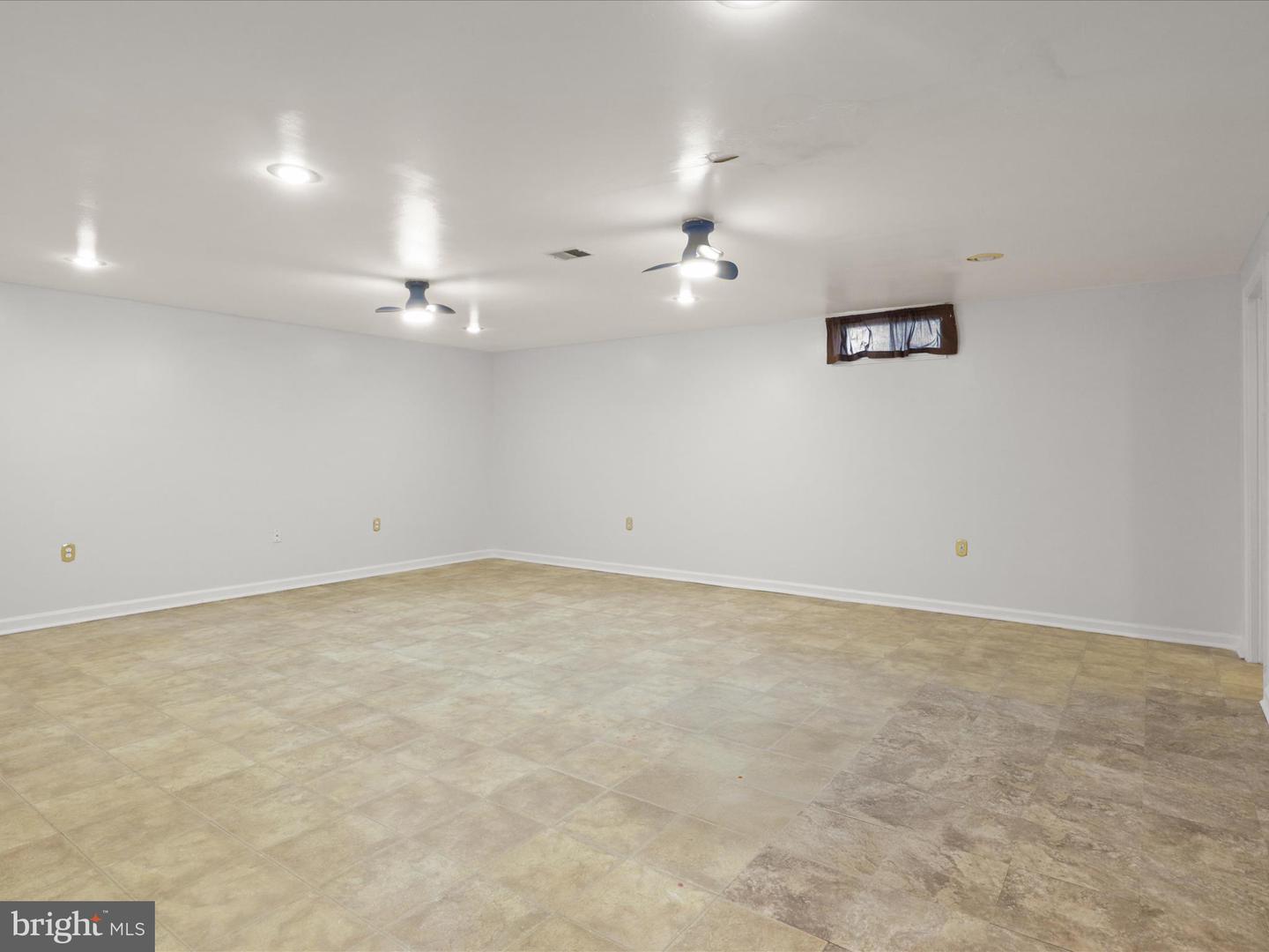 3273 MOUNTAIN LAUREL LOOP, DUMFRIES, Virginia 22026, 4 Bedrooms Bedrooms, ,3 BathroomsBathrooms,Residential,For sale,3273 MOUNTAIN LAUREL LOOP,VAPW2090334 MLS # VAPW2090334