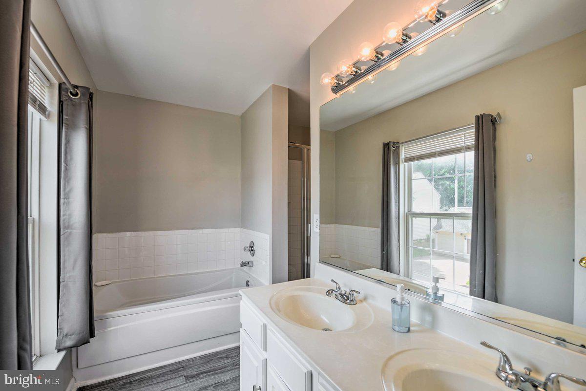 3273 MOUNTAIN LAUREL LOOP, DUMFRIES, Virginia 22026, 4 Bedrooms Bedrooms, ,3 BathroomsBathrooms,Residential,For sale,3273 MOUNTAIN LAUREL LOOP,VAPW2090334 MLS # VAPW2090334