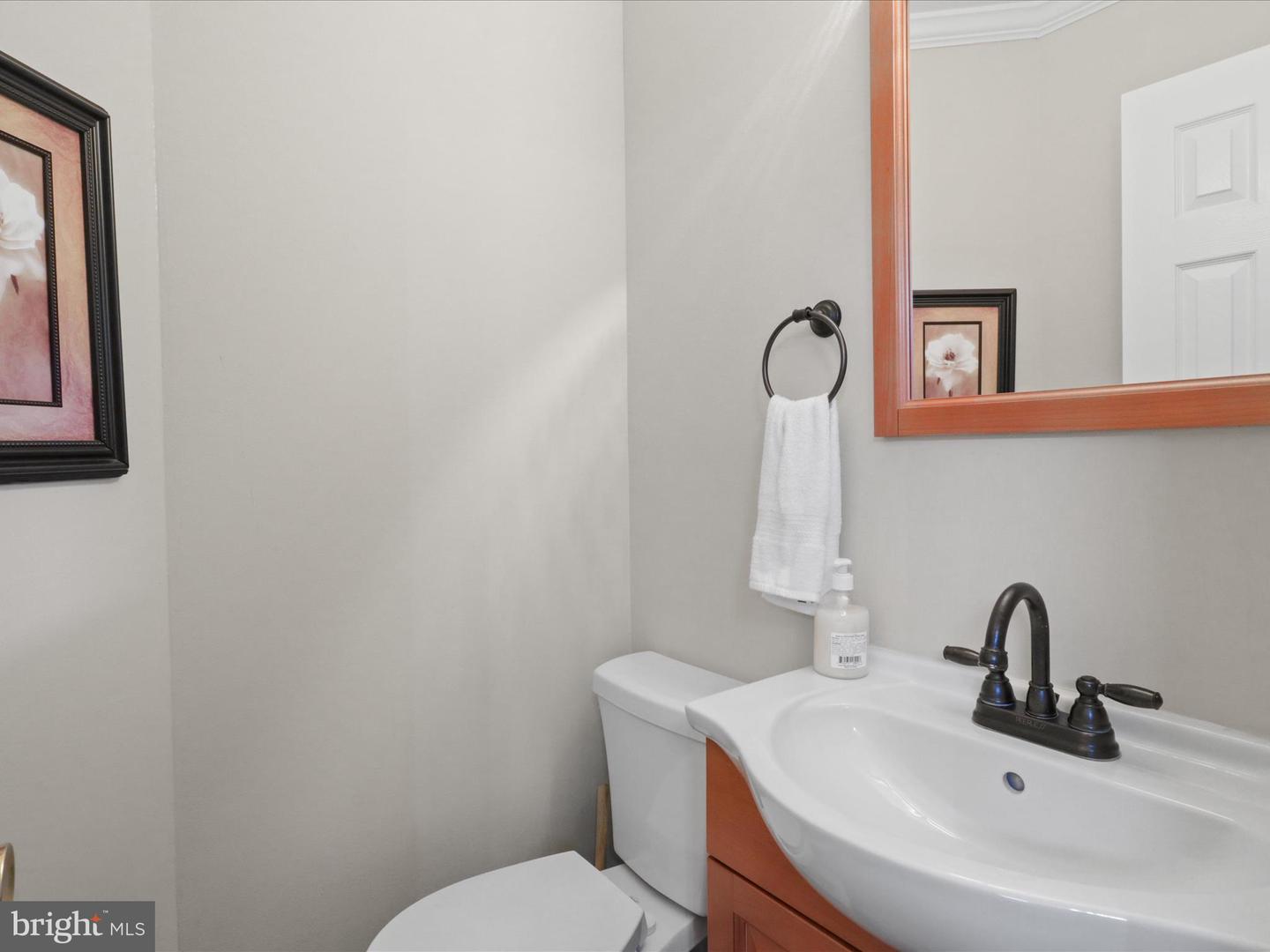 3273 MOUNTAIN LAUREL LOOP, DUMFRIES, Virginia 22026, 4 Bedrooms Bedrooms, ,3 BathroomsBathrooms,Residential,For sale,3273 MOUNTAIN LAUREL LOOP,VAPW2090334 MLS # VAPW2090334