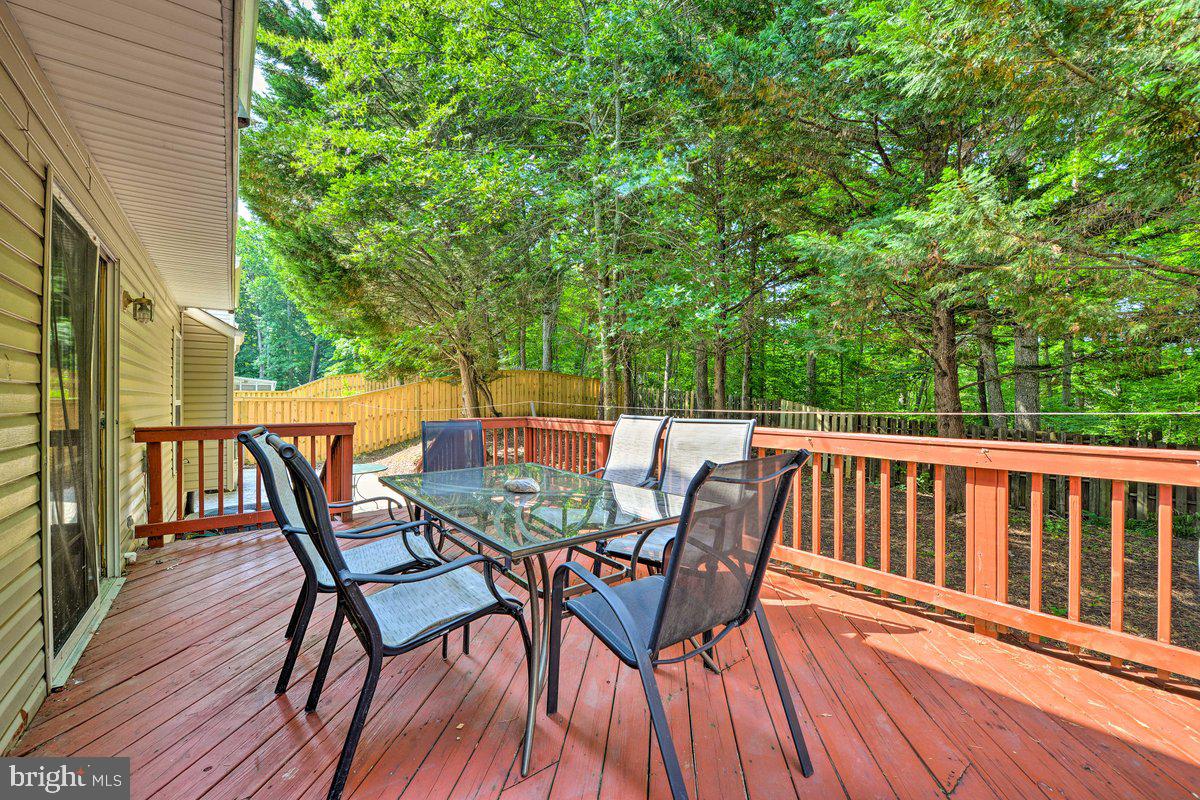 3273 MOUNTAIN LAUREL LOOP, DUMFRIES, Virginia 22026, 4 Bedrooms Bedrooms, ,3 BathroomsBathrooms,Residential,For sale,3273 MOUNTAIN LAUREL LOOP,VAPW2090334 MLS # VAPW2090334