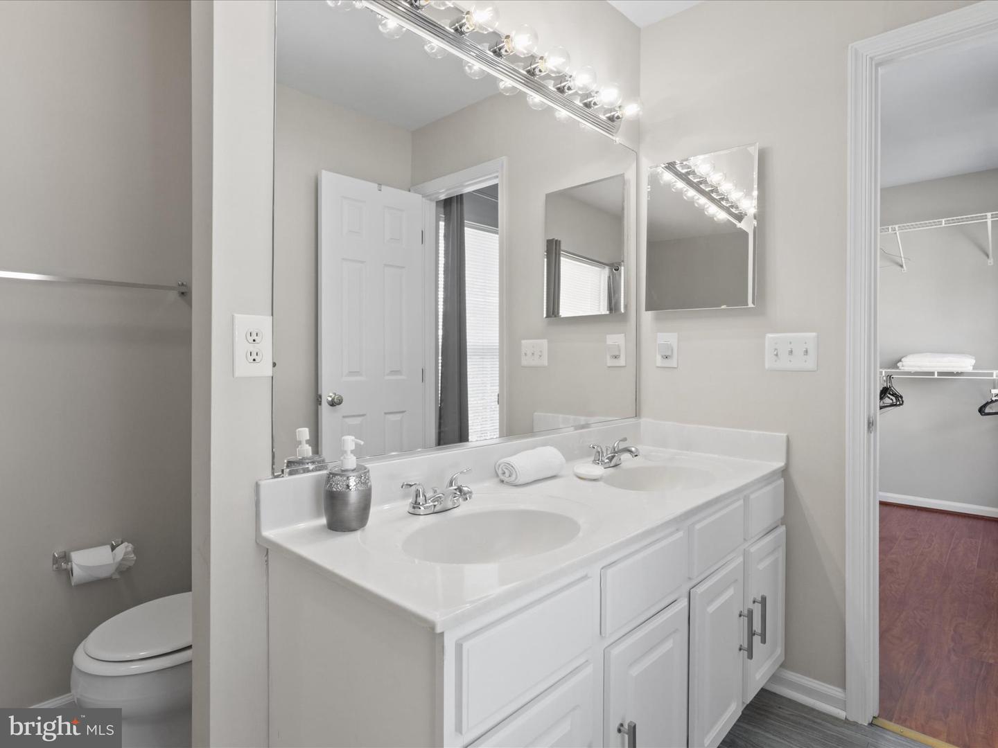 3273 MOUNTAIN LAUREL LOOP, DUMFRIES, Virginia 22026, 4 Bedrooms Bedrooms, ,3 BathroomsBathrooms,Residential,For sale,3273 MOUNTAIN LAUREL LOOP,VAPW2090334 MLS # VAPW2090334