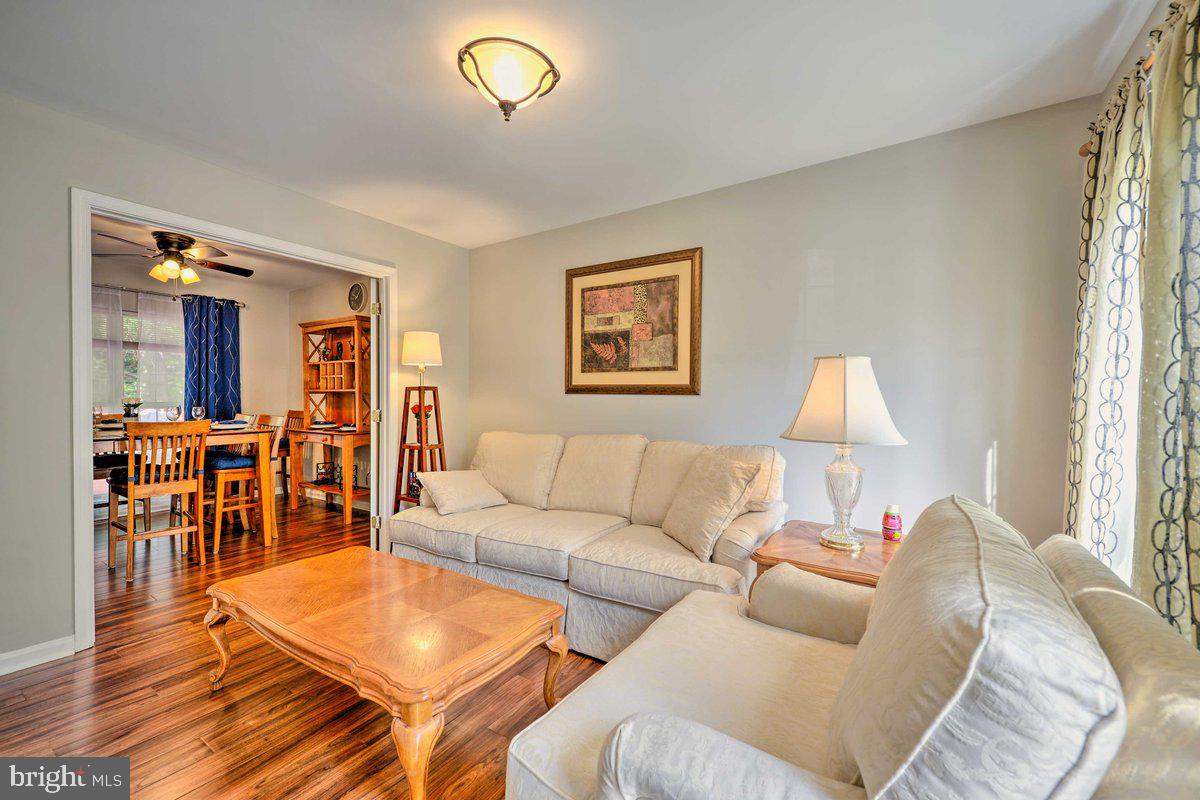 3273 MOUNTAIN LAUREL LOOP, DUMFRIES, Virginia 22026, 4 Bedrooms Bedrooms, ,3 BathroomsBathrooms,Residential,For sale,3273 MOUNTAIN LAUREL LOOP,VAPW2090334 MLS # VAPW2090334