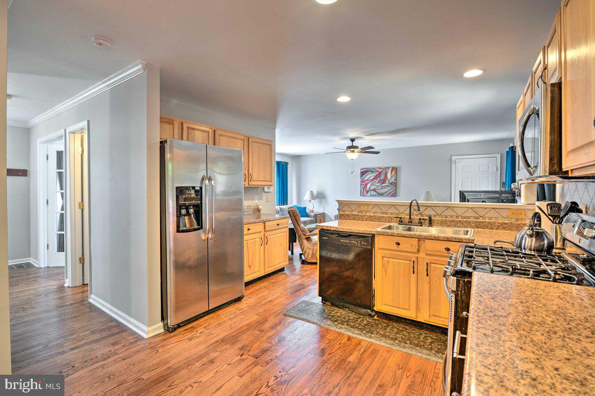 3273 MOUNTAIN LAUREL LOOP, DUMFRIES, Virginia 22026, 4 Bedrooms Bedrooms, ,3 BathroomsBathrooms,Residential,For sale,3273 MOUNTAIN LAUREL LOOP,VAPW2090334 MLS # VAPW2090334