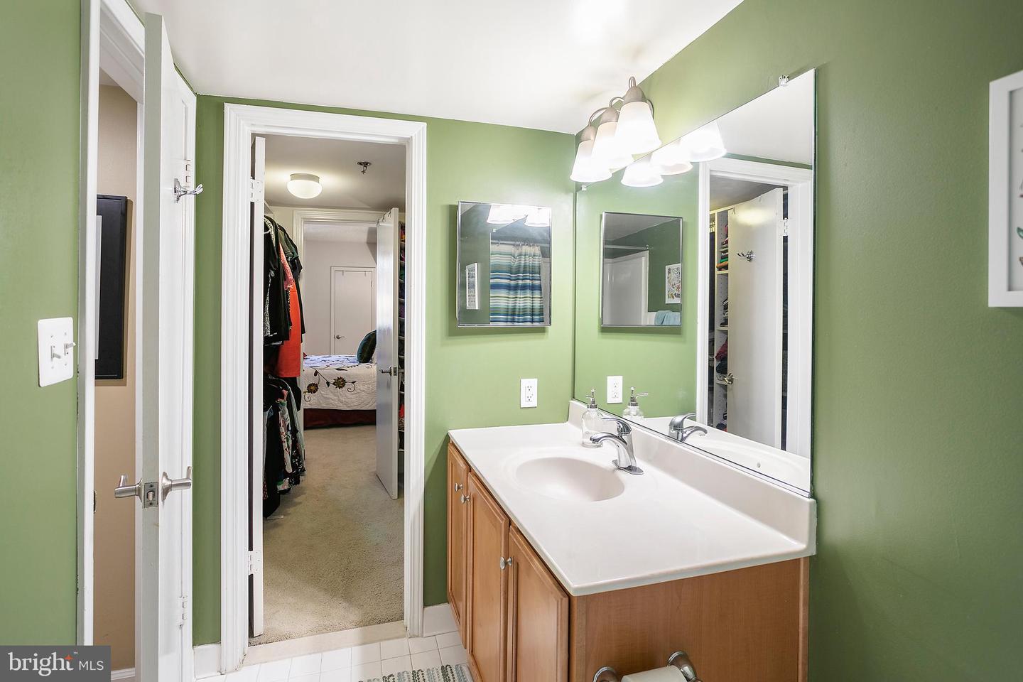1001 N RANDOLPH ST #1007, ARLINGTON, Virginia 22201, 1 Bedroom Bedrooms, ,1 BathroomBathrooms,Residential,For sale,1001 N RANDOLPH ST #1007,VAAR2055360 MLS # VAAR2055360