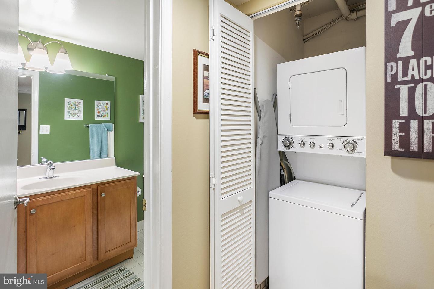1001 N RANDOLPH ST #1007, ARLINGTON, Virginia 22201, 1 Bedroom Bedrooms, ,1 BathroomBathrooms,Residential,For sale,1001 N RANDOLPH ST #1007,VAAR2055360 MLS # VAAR2055360