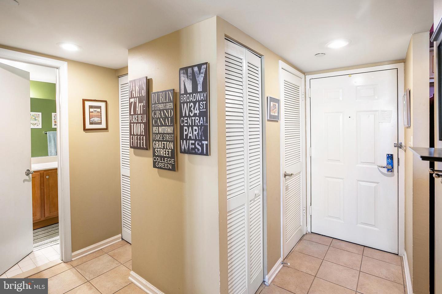1001 N RANDOLPH ST #1007, ARLINGTON, Virginia 22201, 1 Bedroom Bedrooms, ,1 BathroomBathrooms,Residential,For sale,1001 N RANDOLPH ST #1007,VAAR2055360 MLS # VAAR2055360